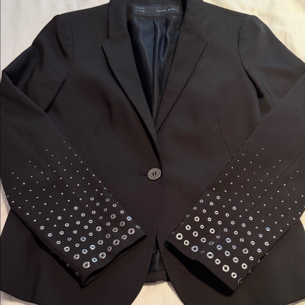 Zara Black Single-Button Blazer with Stud Embellished Cuffs - Picture 12 of 12